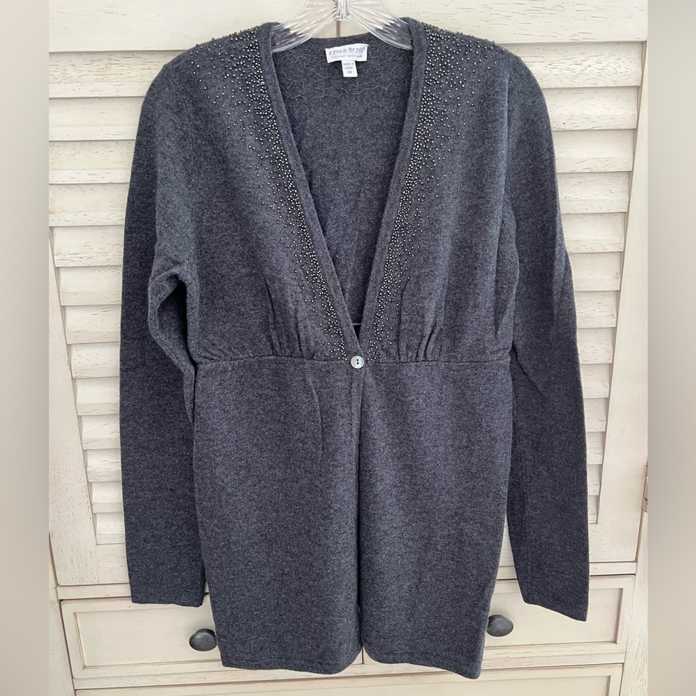 A Pea in the Pod maternity cardigan